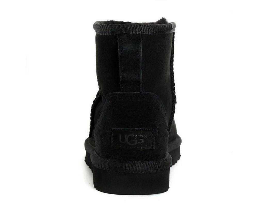 Купить UGG Classic Mini II Black