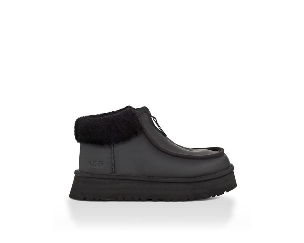 Купить UGG Funkette Platform Leather Black