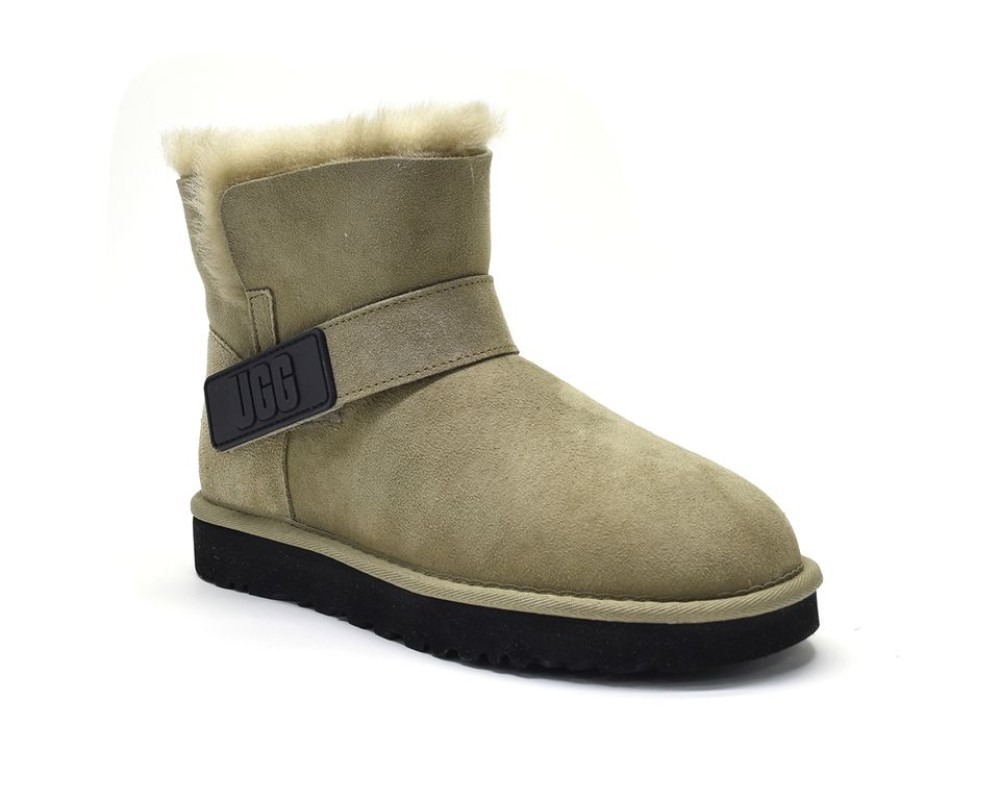 Купить UGG Mini Bailey Graphic Logo Suede Olive