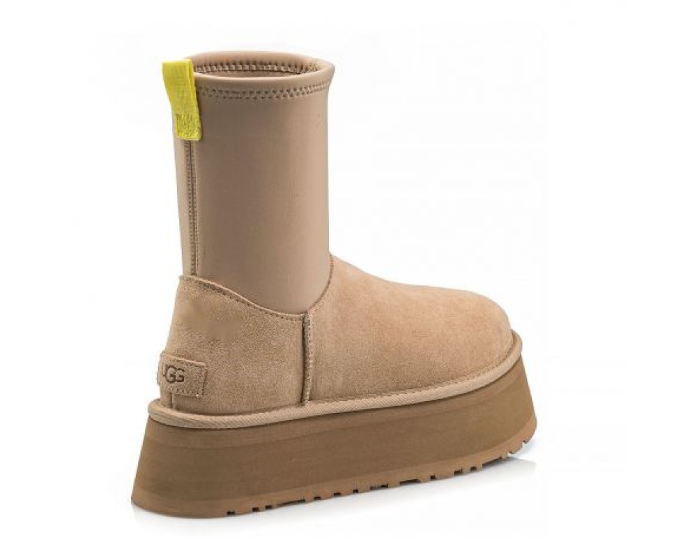 Купить UGG Classic Dipper Boot sand