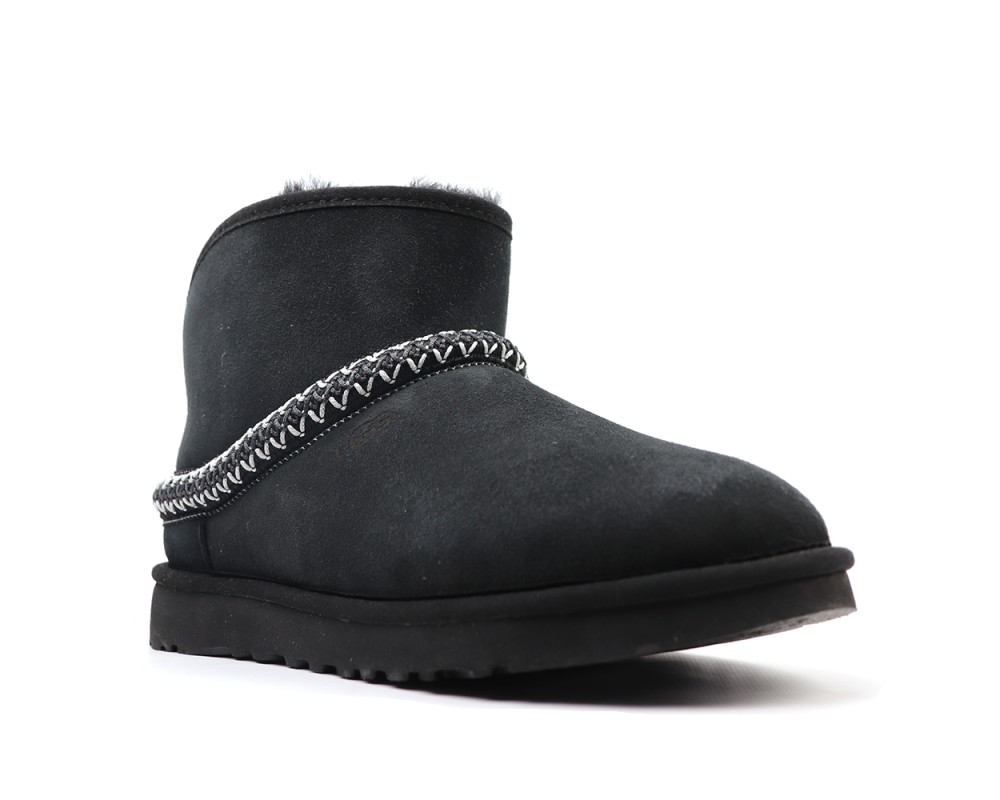 Купить UGG Classic Mini Cresent Black