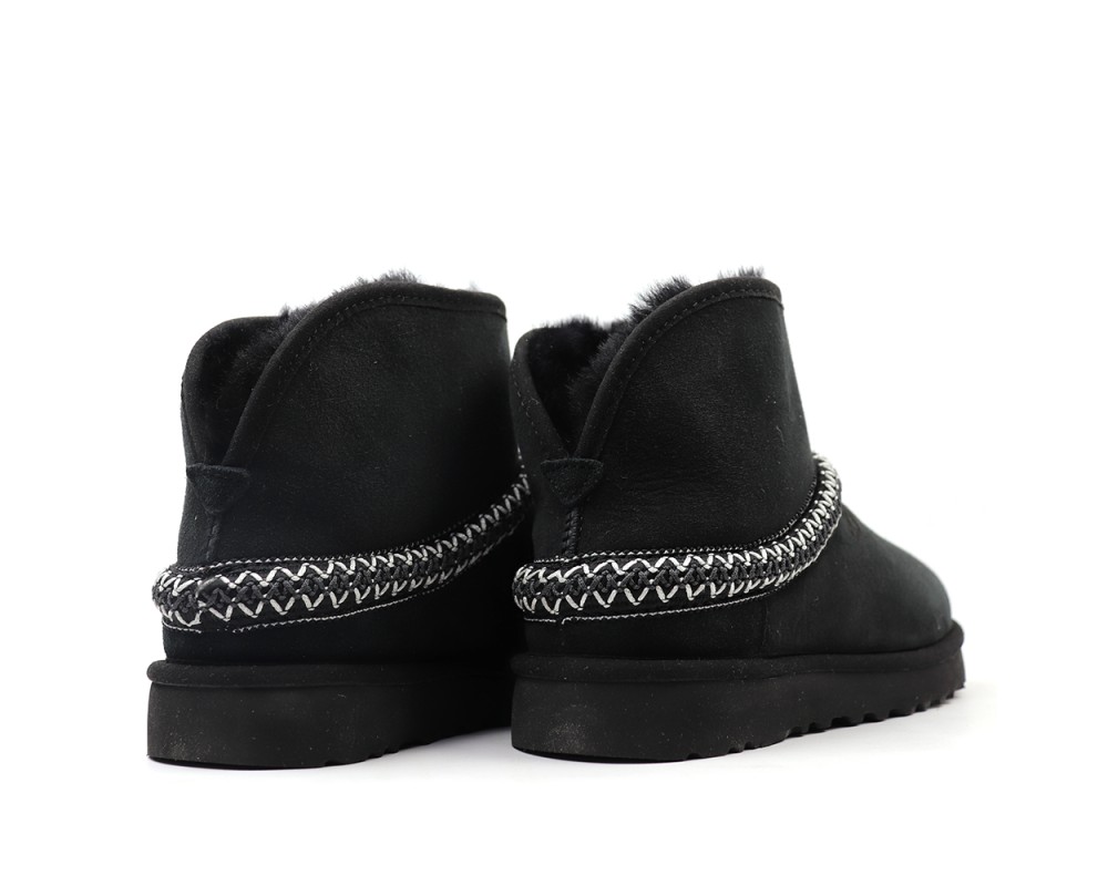 Купить UGG Classic Mini Cresent Black