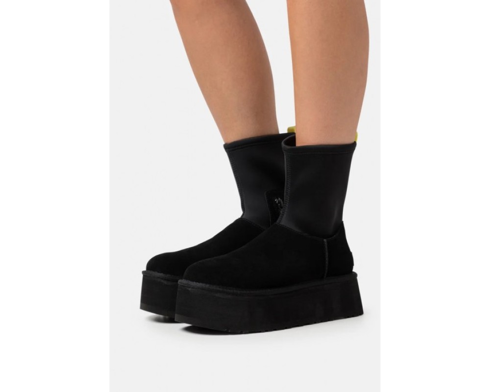 Купить UGG Classic Dipper Black