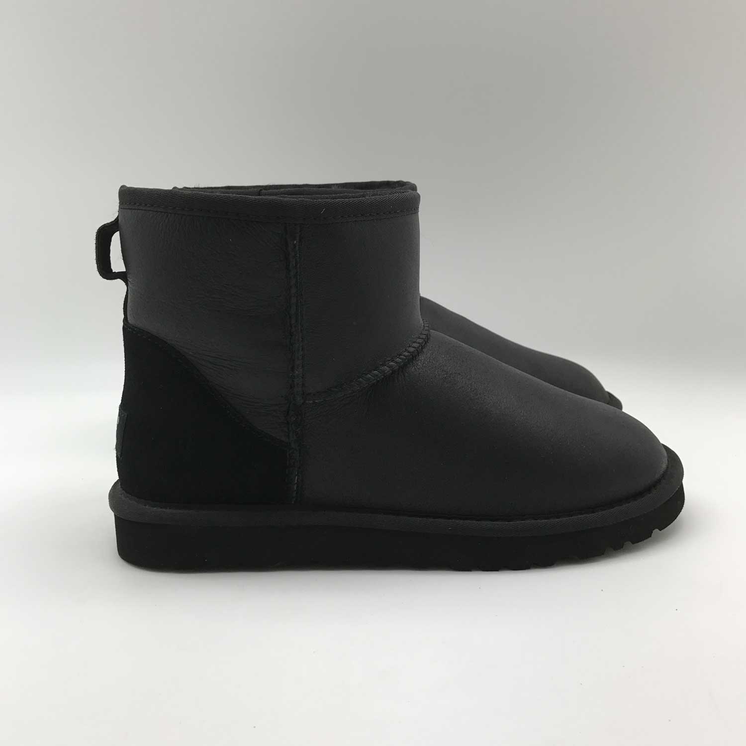 UGG Classic Mini II Metallic Black