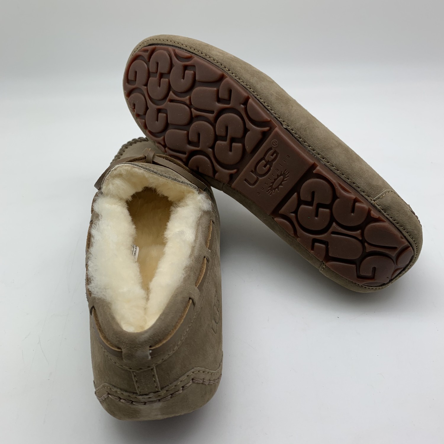 UGG Moccasins Dakota Khaki