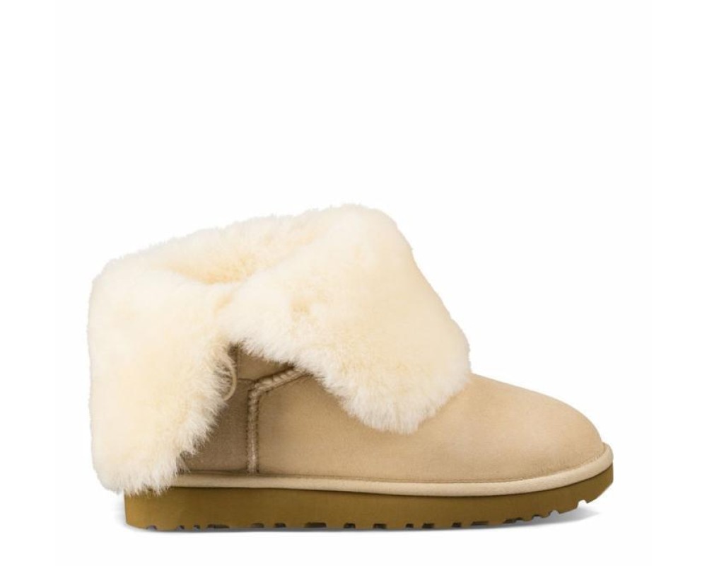 Купить UGG Bailey Button II Sand