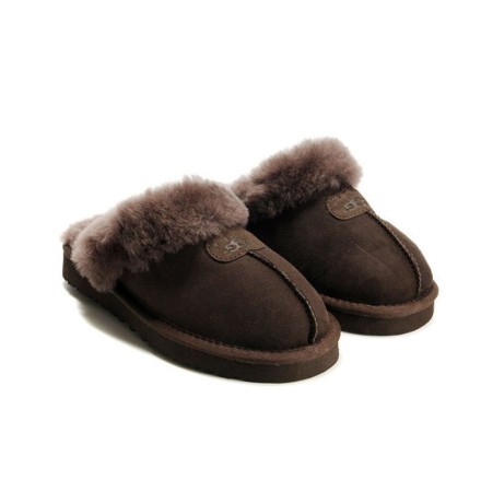 UGG Slippers Scufette Chocolate