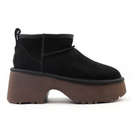 UGG Ultra Mini New Heights Black