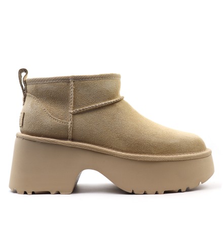 UGG Ultra Mini New Heights Mustard Seed