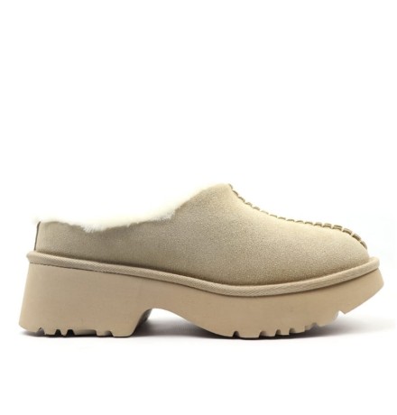 UGG New Heights Cozy Clog Sand