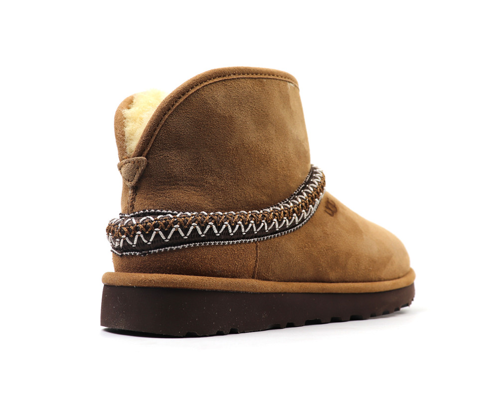 UGG Classic Mini Cresent Chestnut
