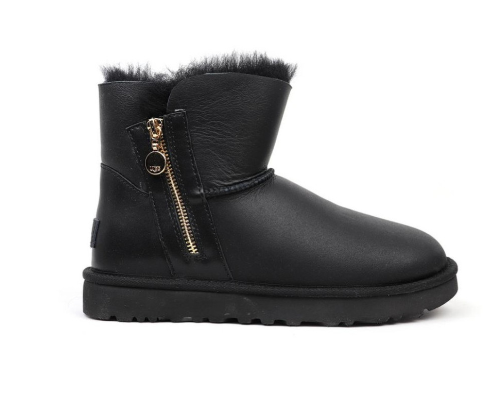 UGG Bailey Zip Mini Black