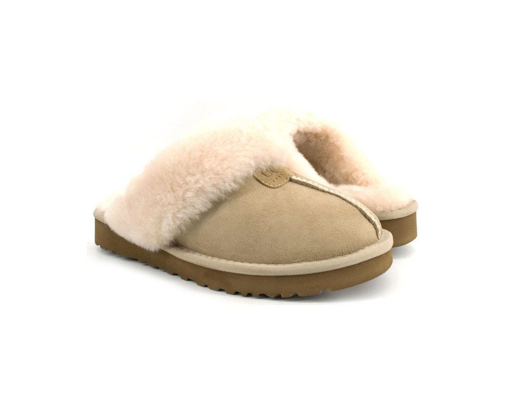 UGG Slippers Scufette Sand