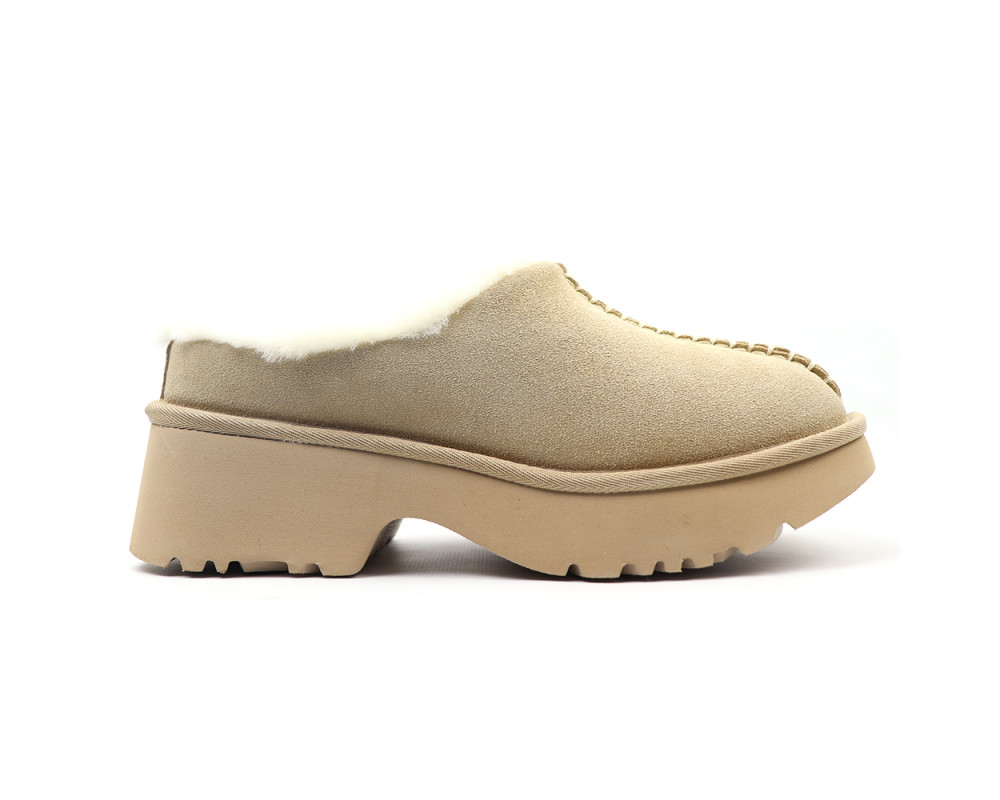 UGG New Heights Cozy Clog Sand
