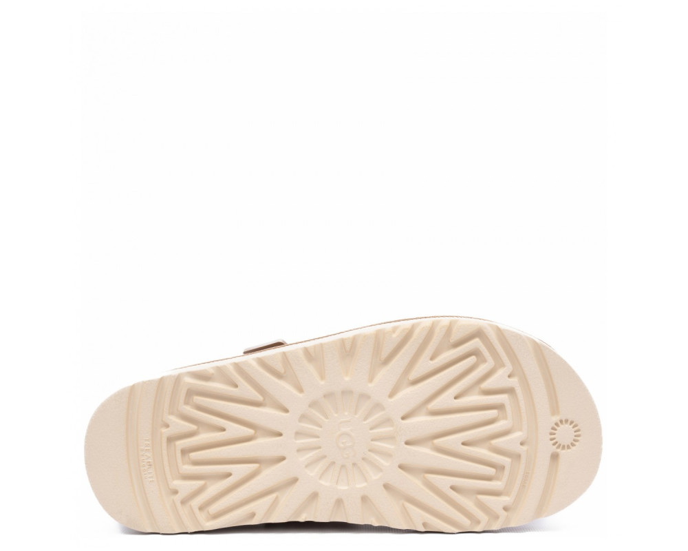 UGG Goldenstar Clog Sand