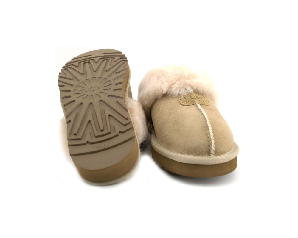 UGG Slippers Scufette Sand