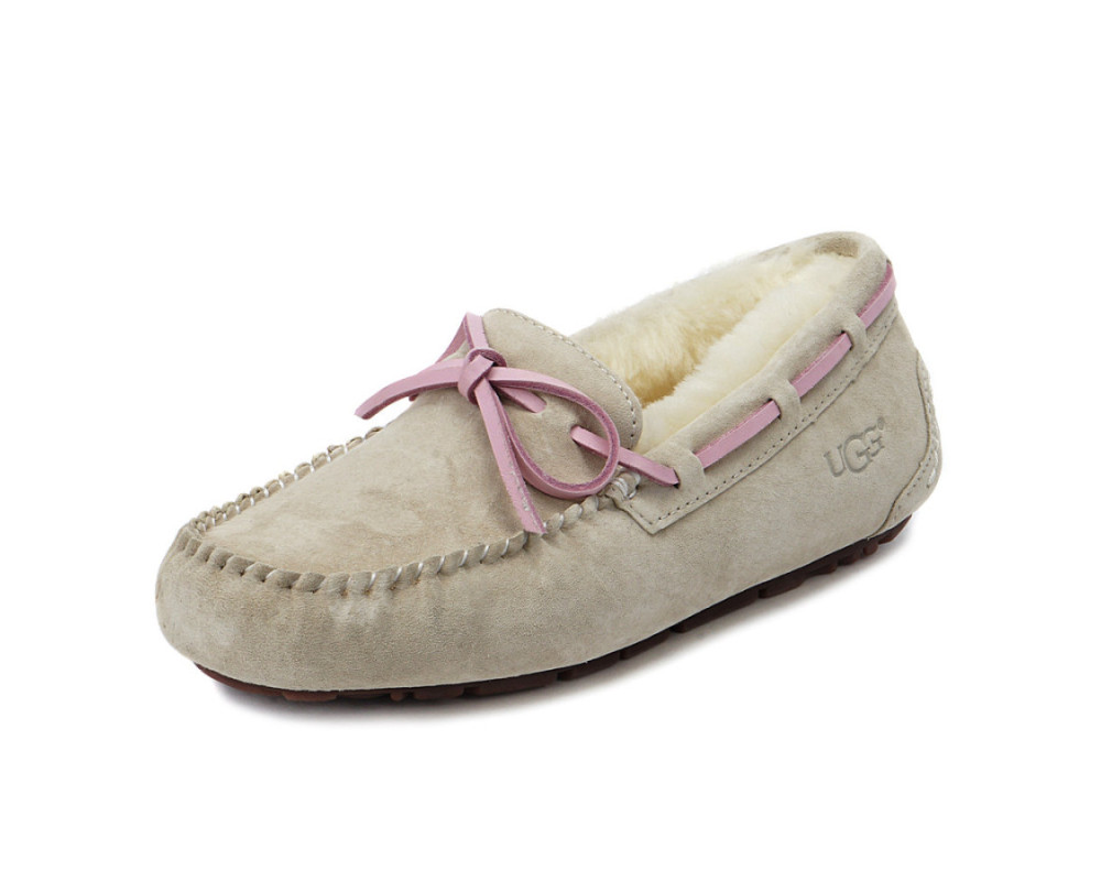 UGG Dakota Sand