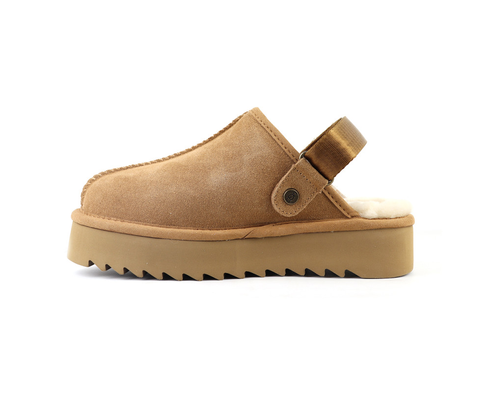 UGG Goldenstar Clog Platform Chestnut
