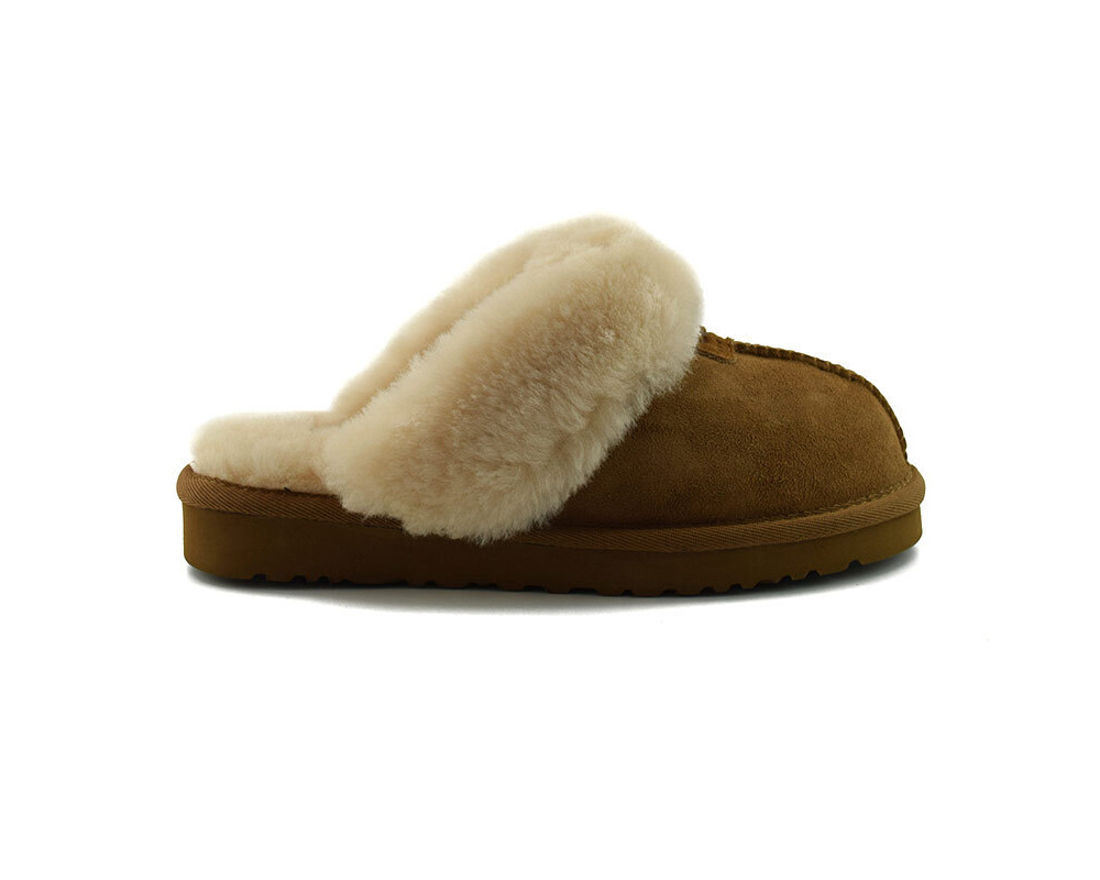 UGG Slippers Scufette Chestnut