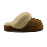 UGG Slippers Scufette Chestnut