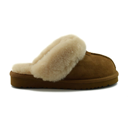UGG Slippers Scufette Chestnut