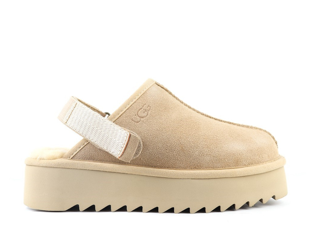 UGG Goldenstar Clog Platform Sand