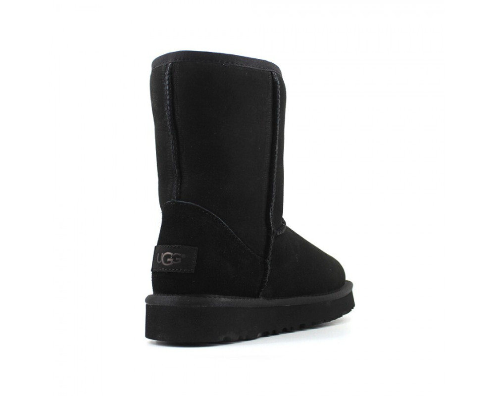 UGG Classic Short II Black