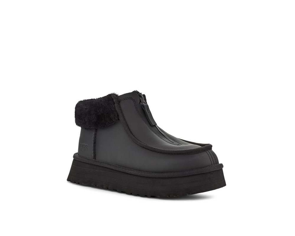 UGG Funkette Platform Leather Black