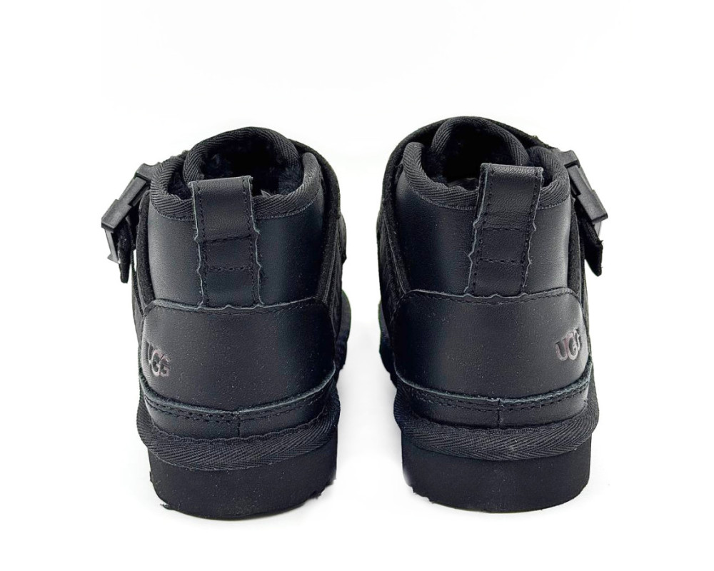 UGG Kids Neumel Snapback Leather Black