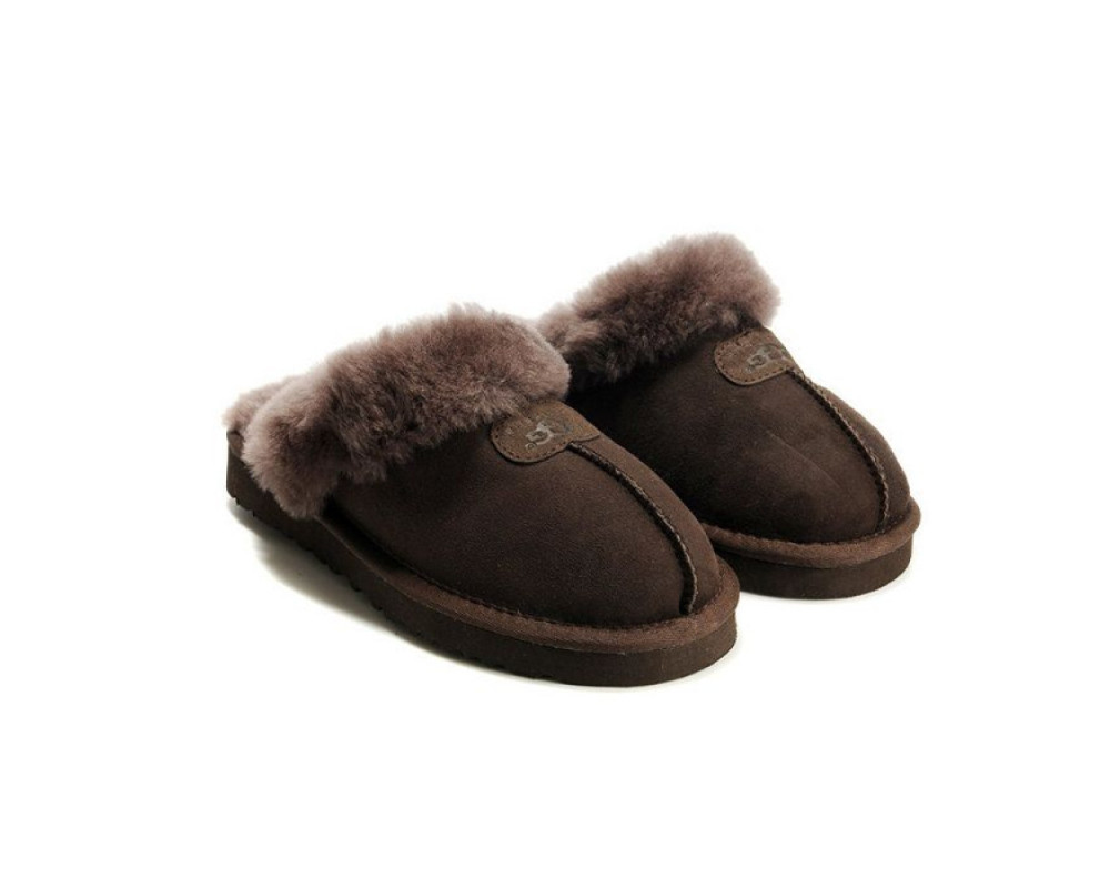 UGG Slippers Scufette Chocolate