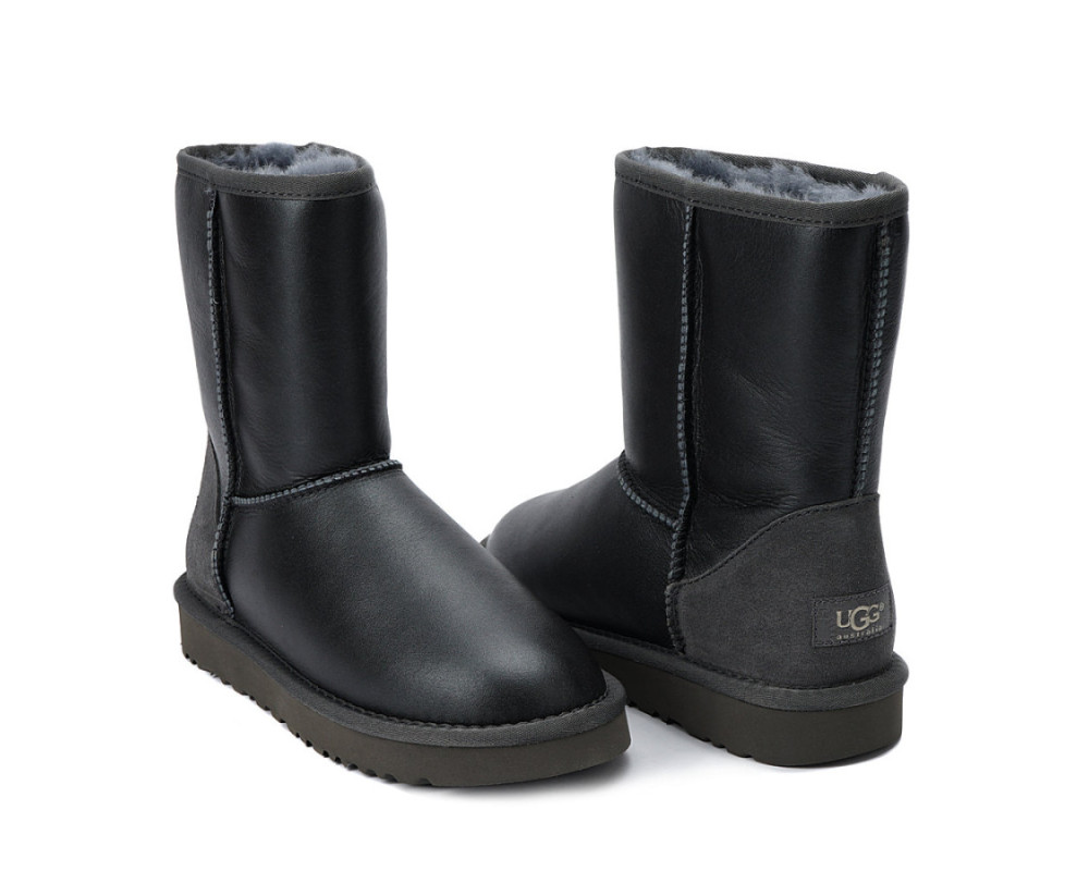 UGG Classic Short Metallic Grey
