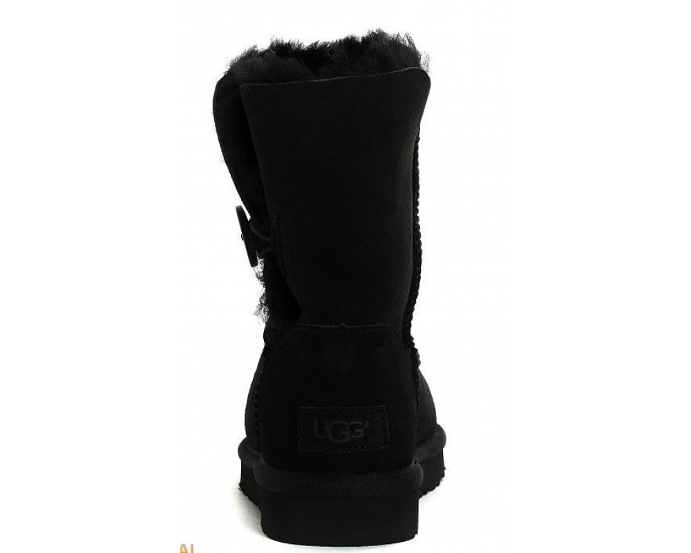 UGG Bailey Button II Black