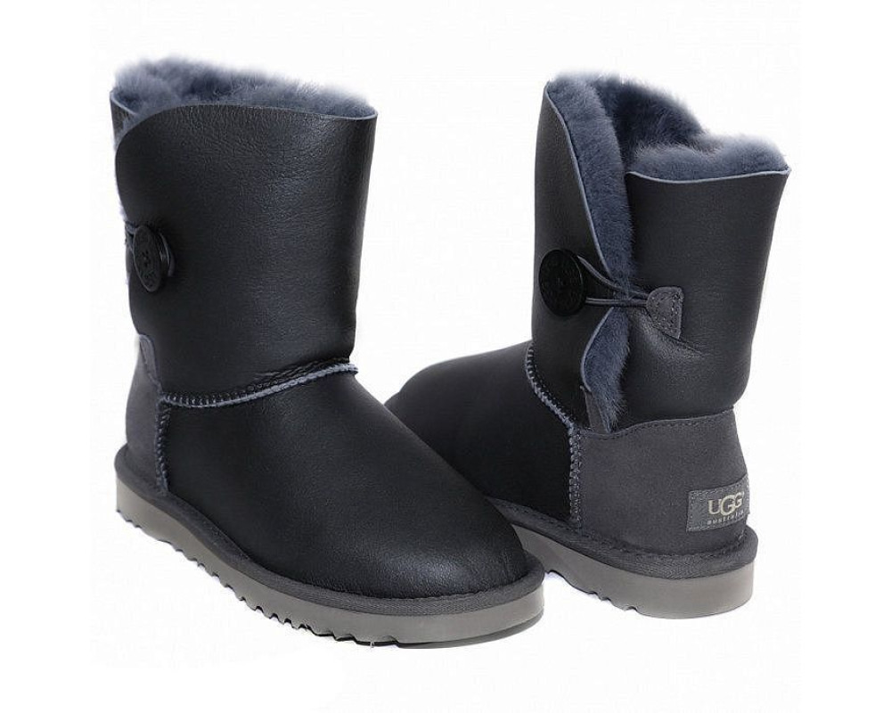 UGG Bailey Button Metallic Grey