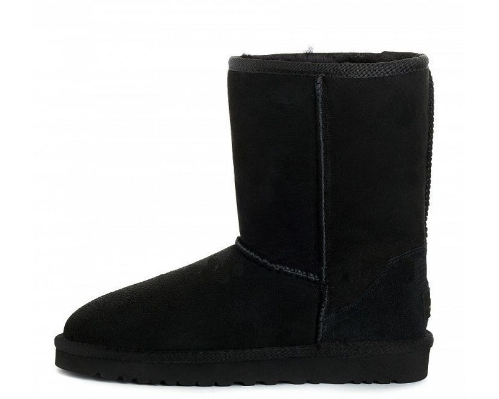 UGG Classic Short II Black