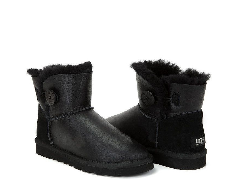UGG Mini Bailey Button Metallic Black