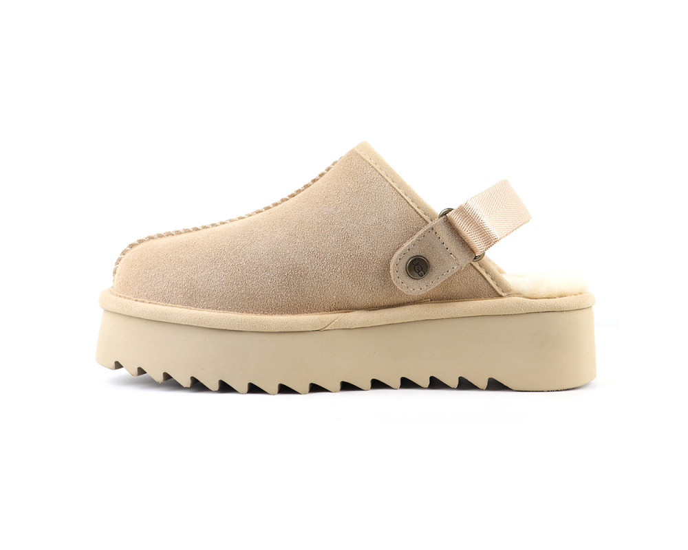 UGG Goldenstar Clog Platform Sand