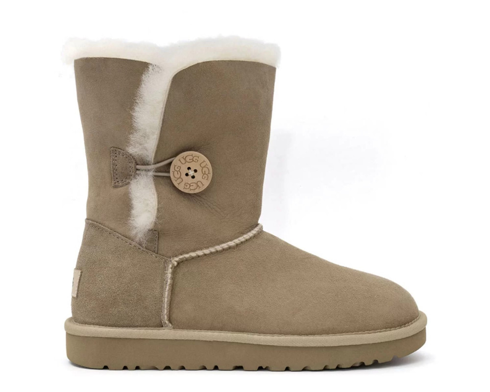 UGG Bailey Button II Sand