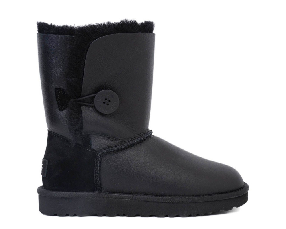 UGG Bailey Button Metallic Black