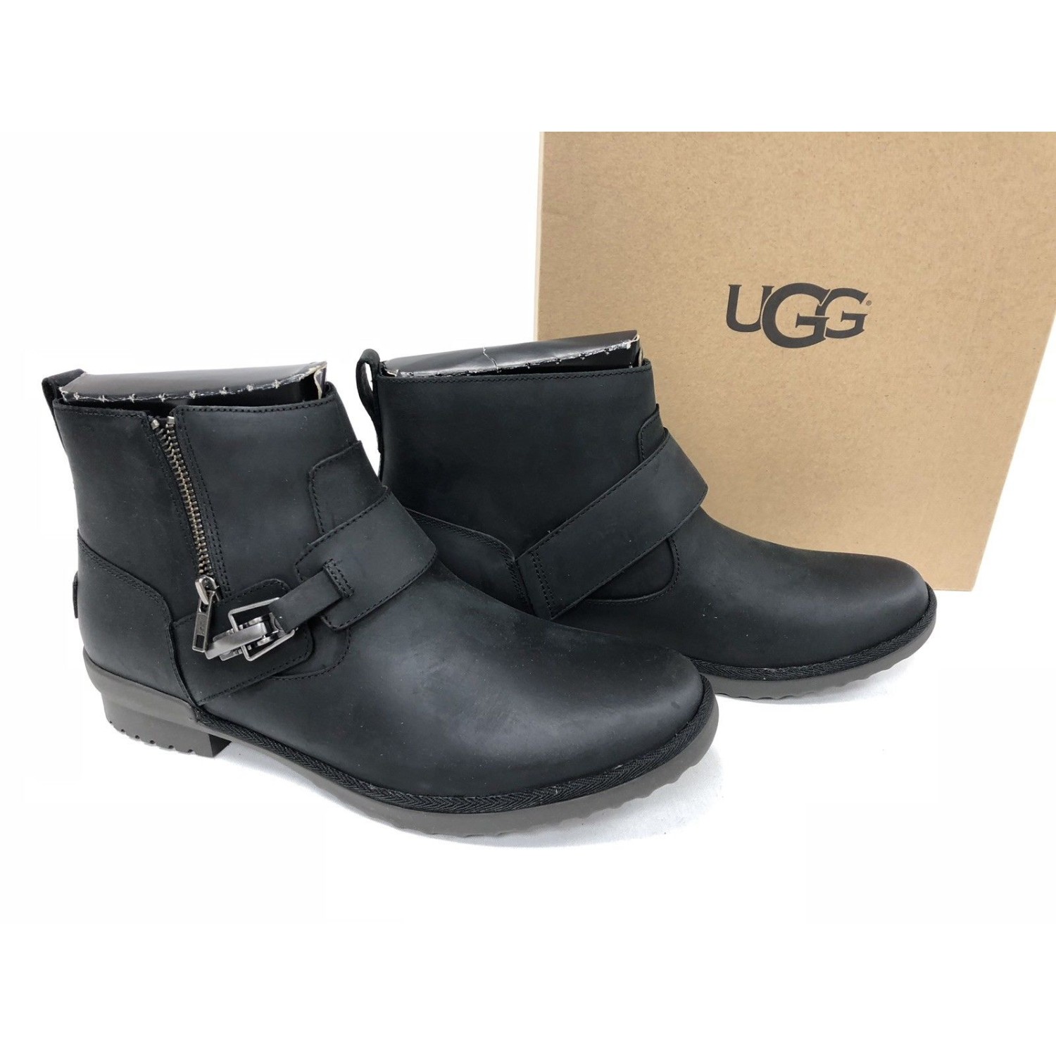 UGG Women Boot Cossack Black